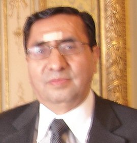 An�bal Paredes Galv�n